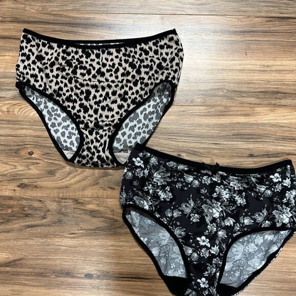 Delta Burke large panty bundle lot of 2 - Picture 1 of 3